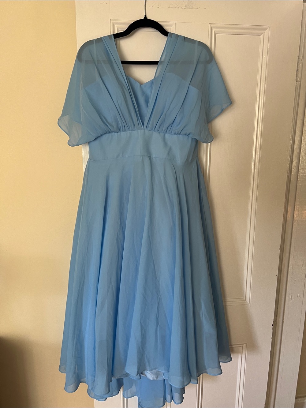 Light Blue V-Neck Chiffon Midi Dress